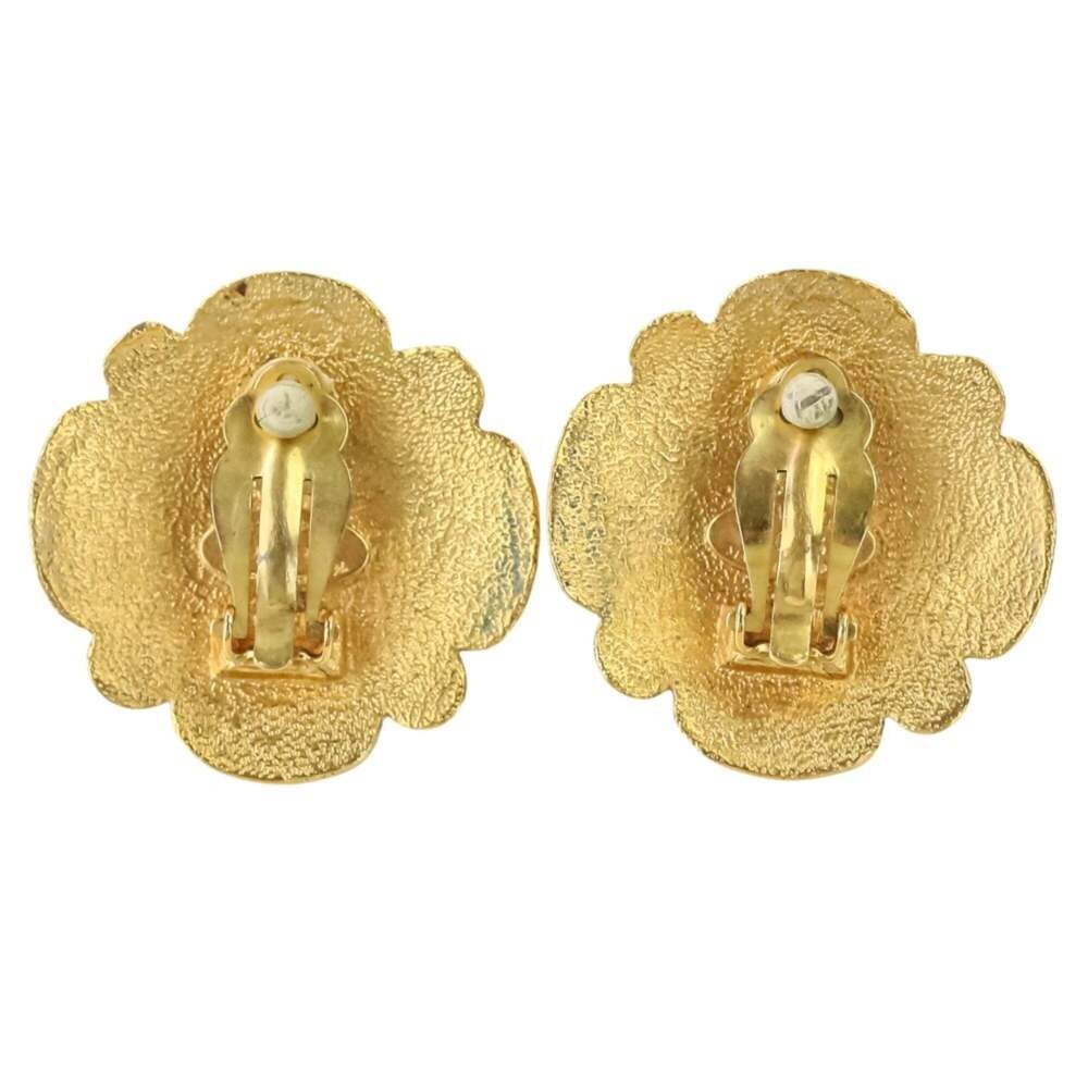 CHANEL Authentic Vintage Gold Pearl Earrings - Picture 7 of 15